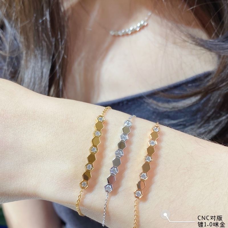 CHAUMET